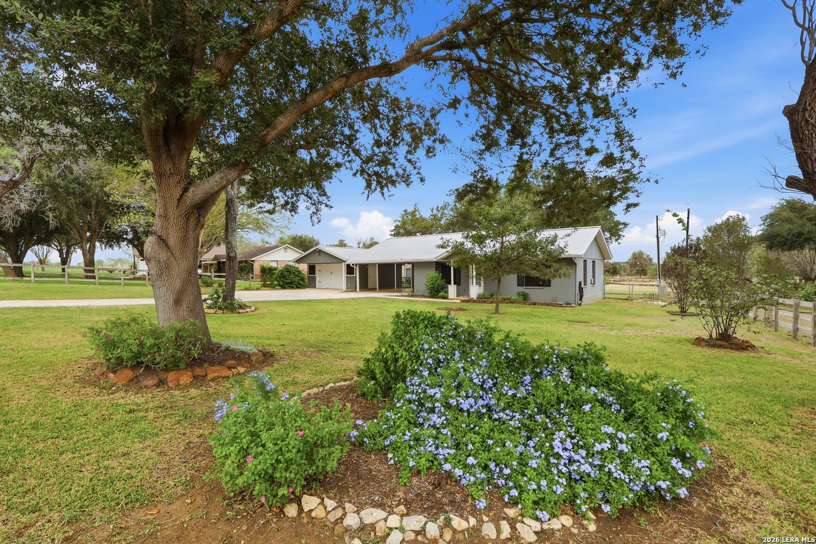 667 Fm 2772, La Vernia, TX 78121