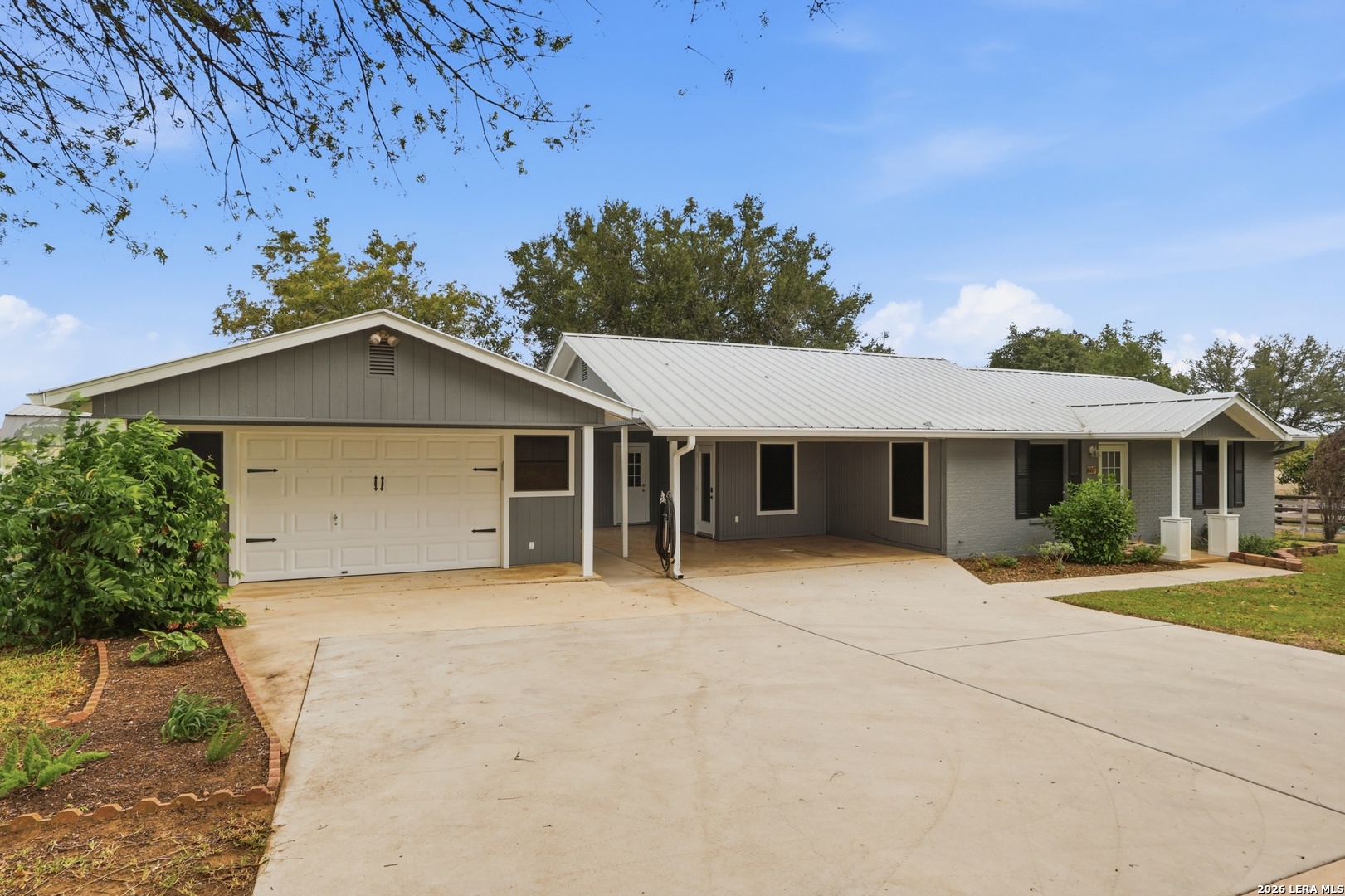 667 Fm 2772, La Vernia, TX 78121