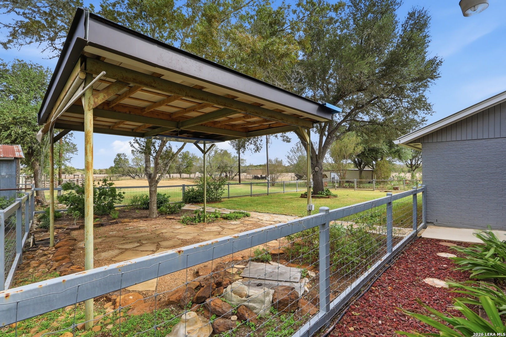 667 Fm 2772, La Vernia, TX 78121