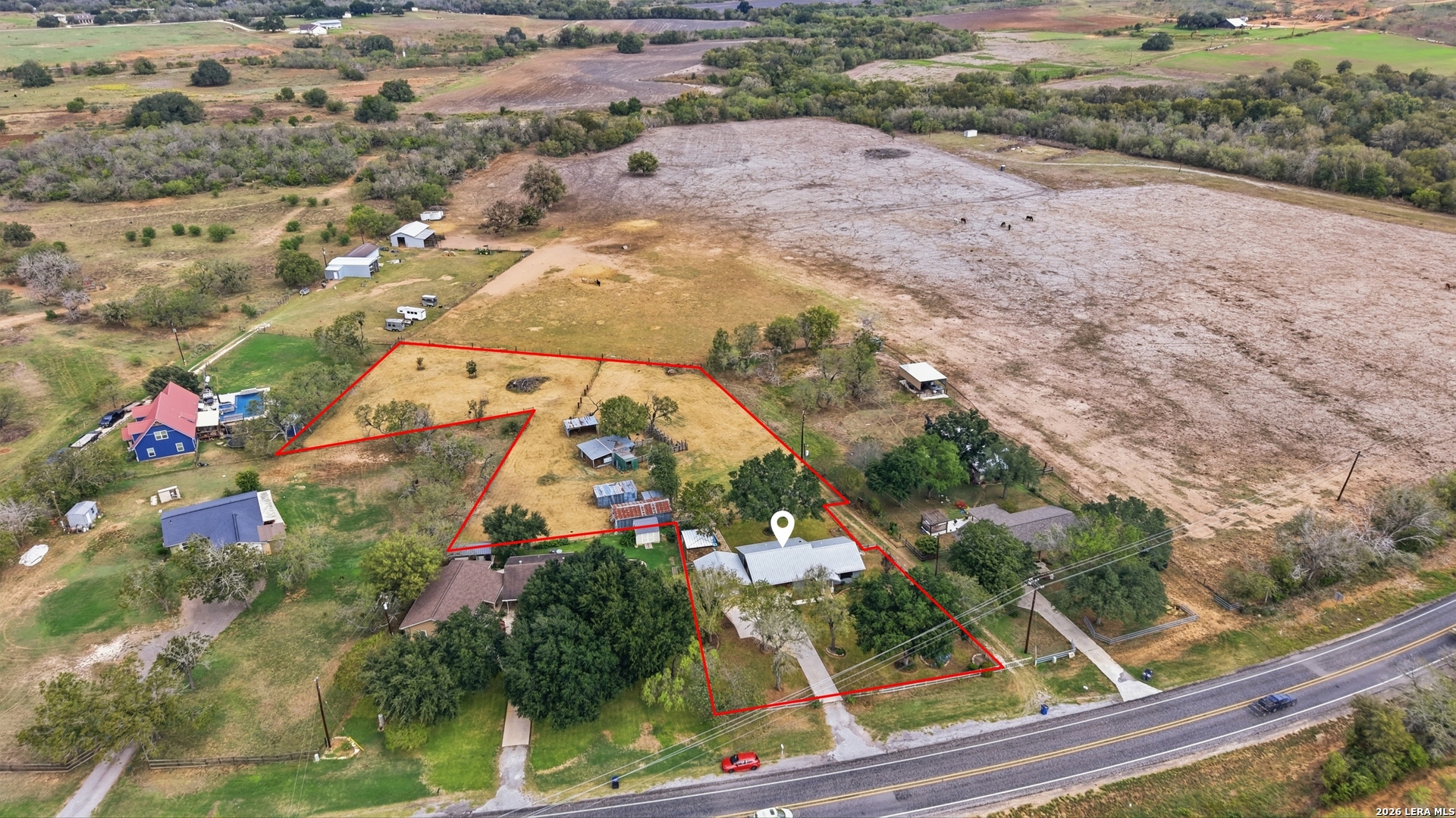 667 Fm 2772, La Vernia, TX 78121