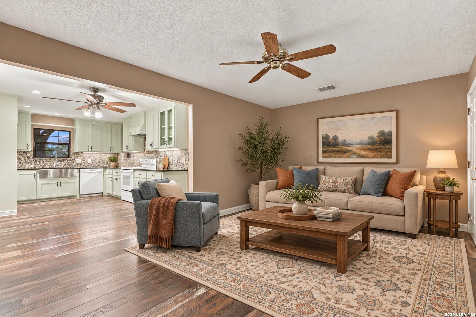 667 Fm 2772, La Vernia, TX 78121