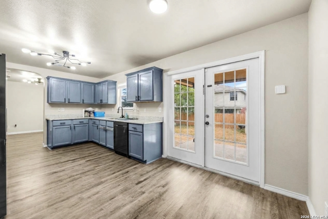 6914 CARIBOU CRK, San Antonio, TX 78244