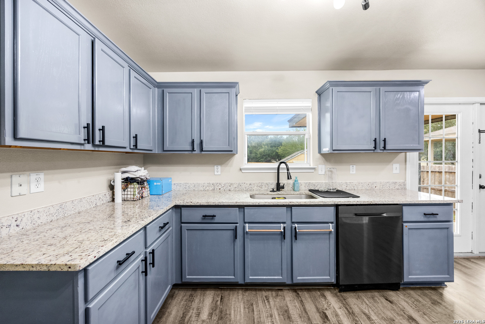 6914 CARIBOU CRK, San Antonio, TX 78244