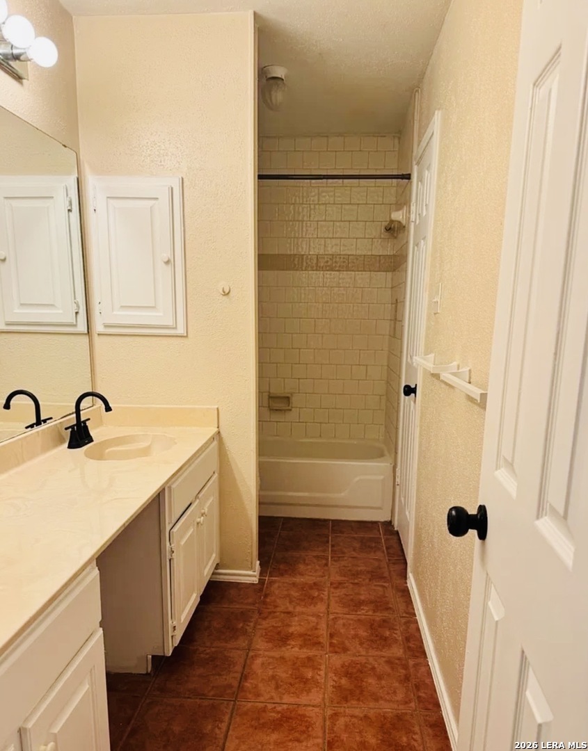 11811 James Vinson, San Antonio, TX 78253