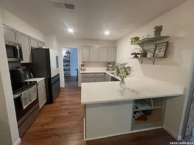 8214 Banbury Dr, San Antonio, TX 78239