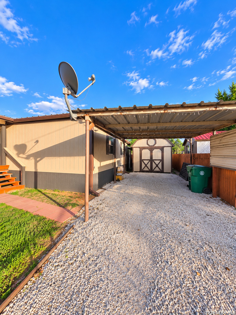 512 SW Hickey, Cotulla, TX 78014