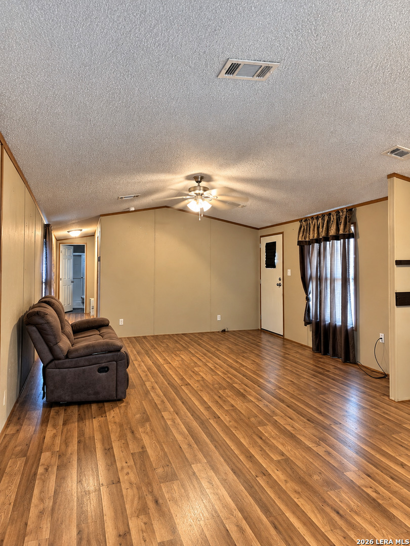 512 SW Hickey, Cotulla, TX 78014