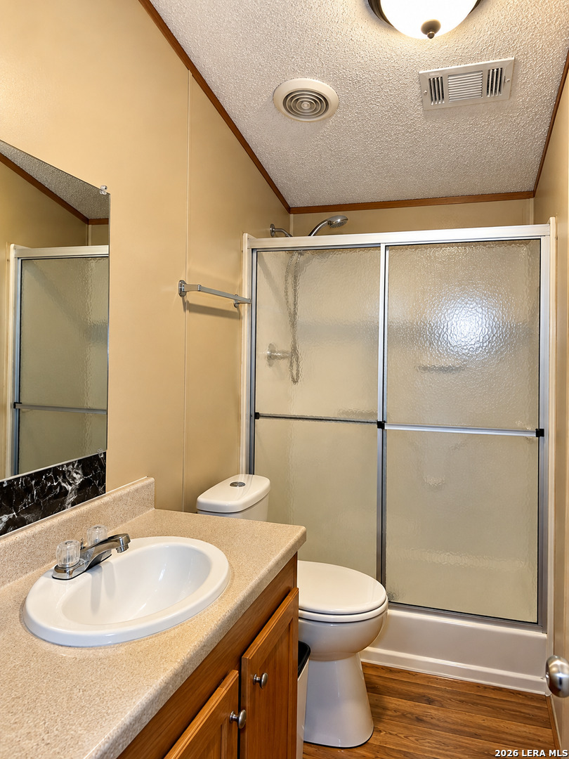 512 SW Hickey, Cotulla, TX 78014