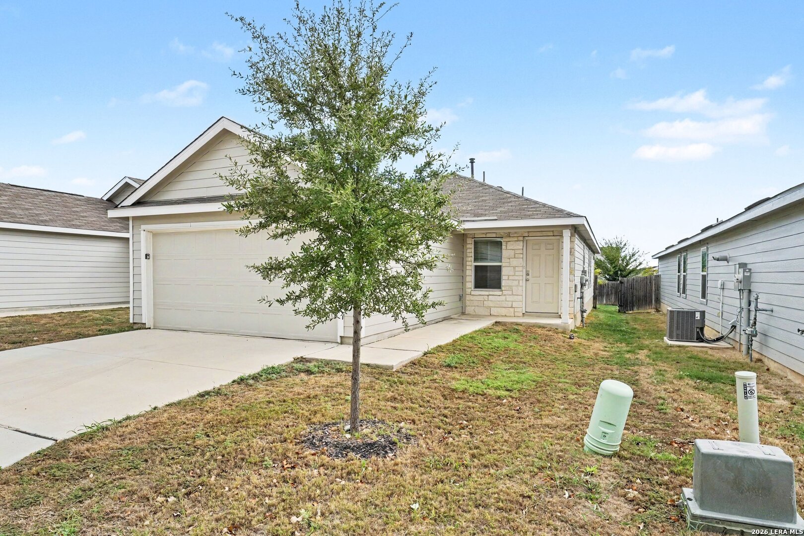 5454 Daphne Path, San Antonio, TX 78253