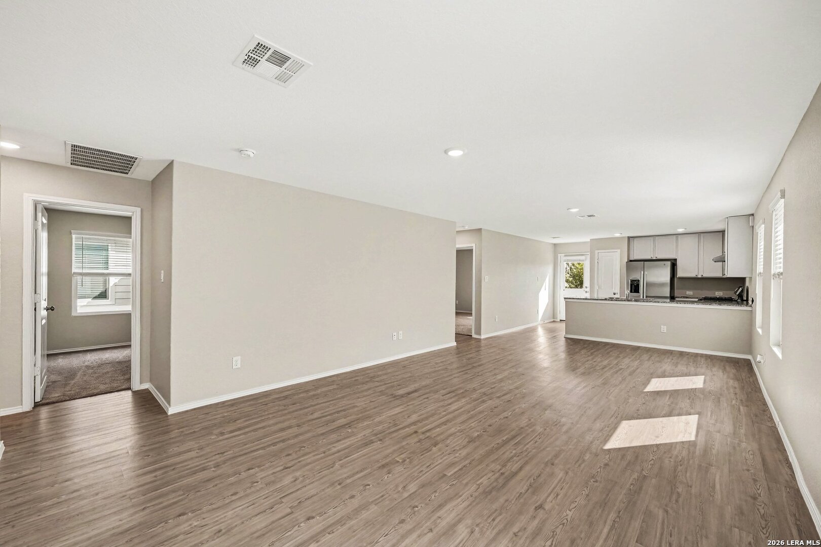 5454 Daphne Path, San Antonio, TX 78253
