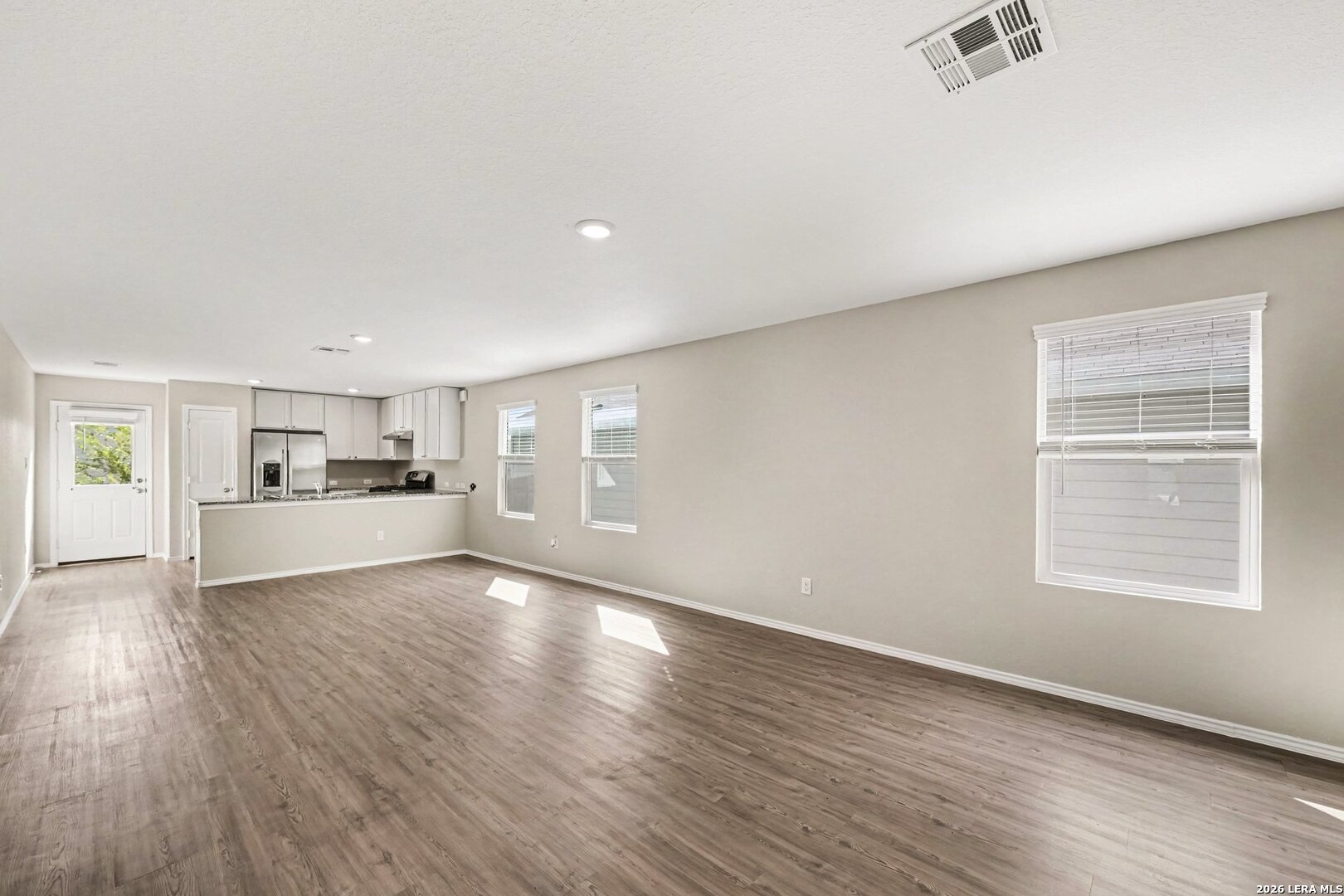 5454 Daphne Path, San Antonio, TX 78253