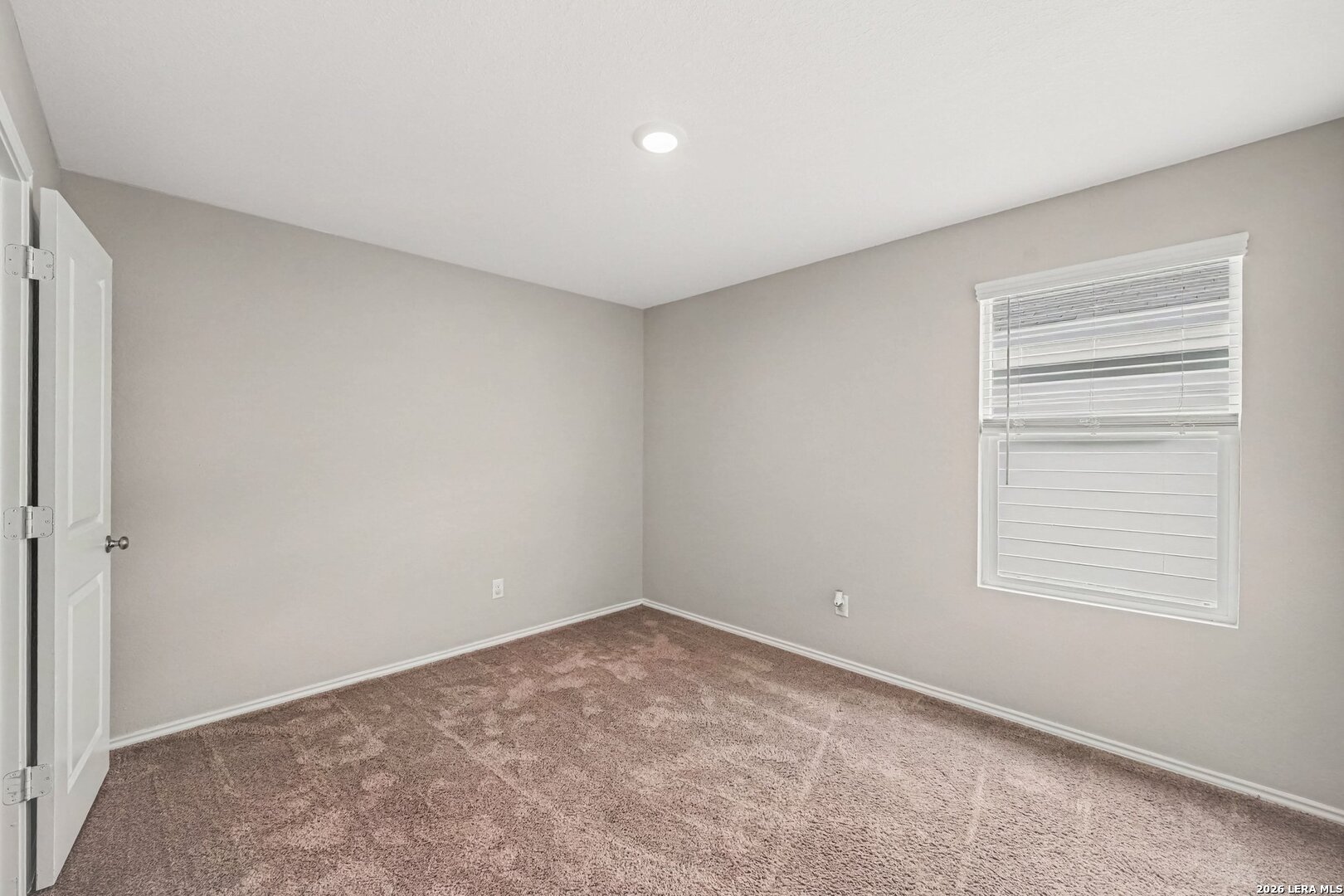 5454 Daphne Path, San Antonio, TX 78253