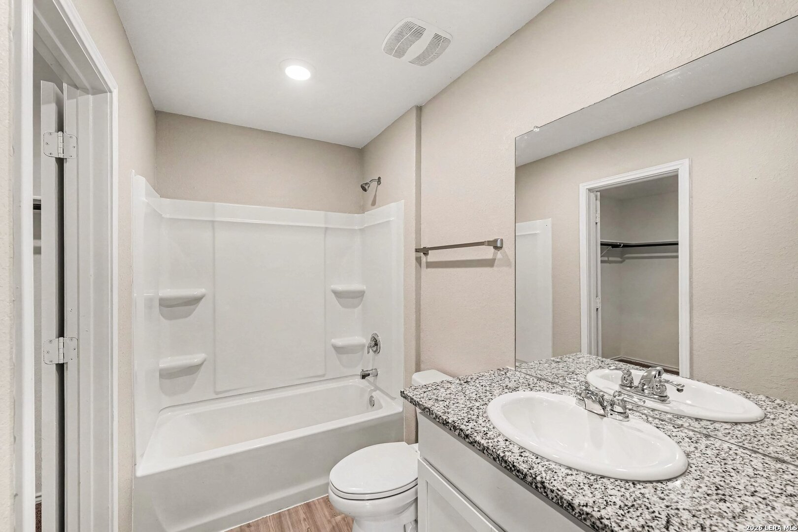 5454 Daphne Path, San Antonio, TX 78253