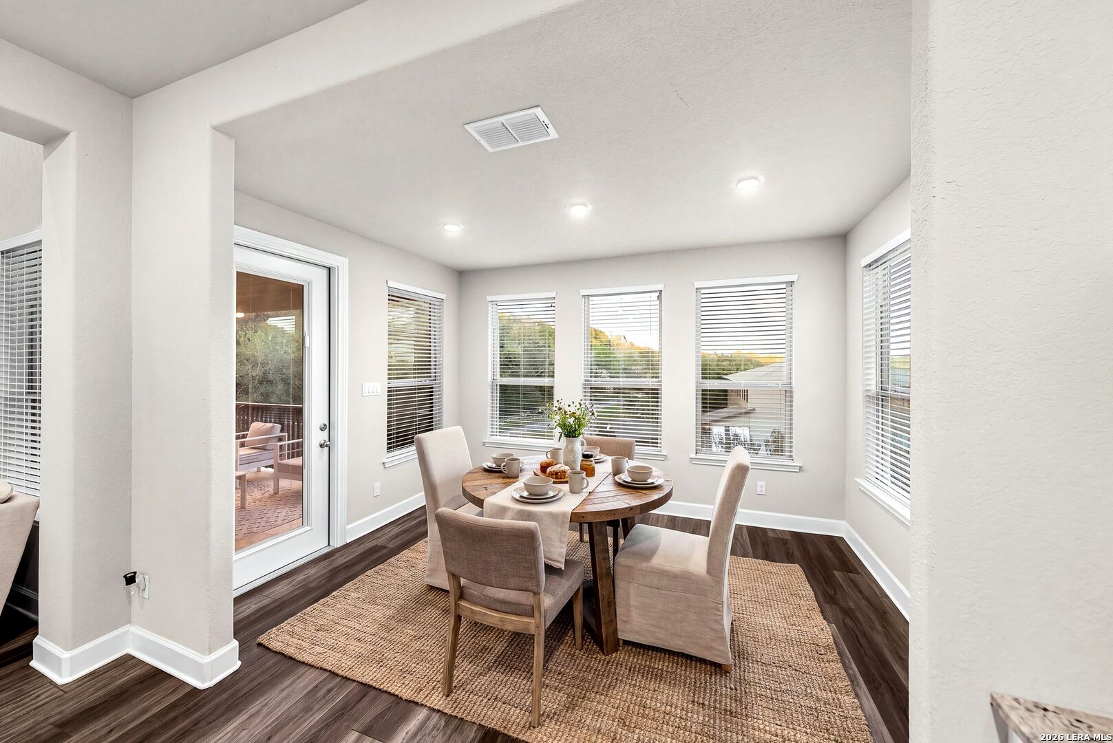 220 James Fannin St, San Antonio, TX 78253