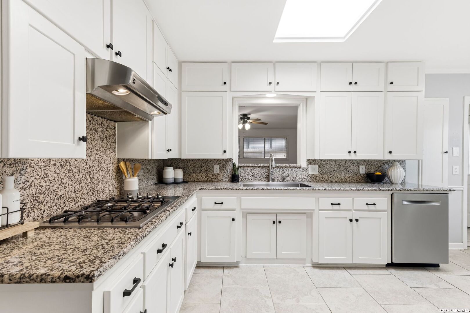 357 TUTTLE RD, Terrell Hills, TX 78209
