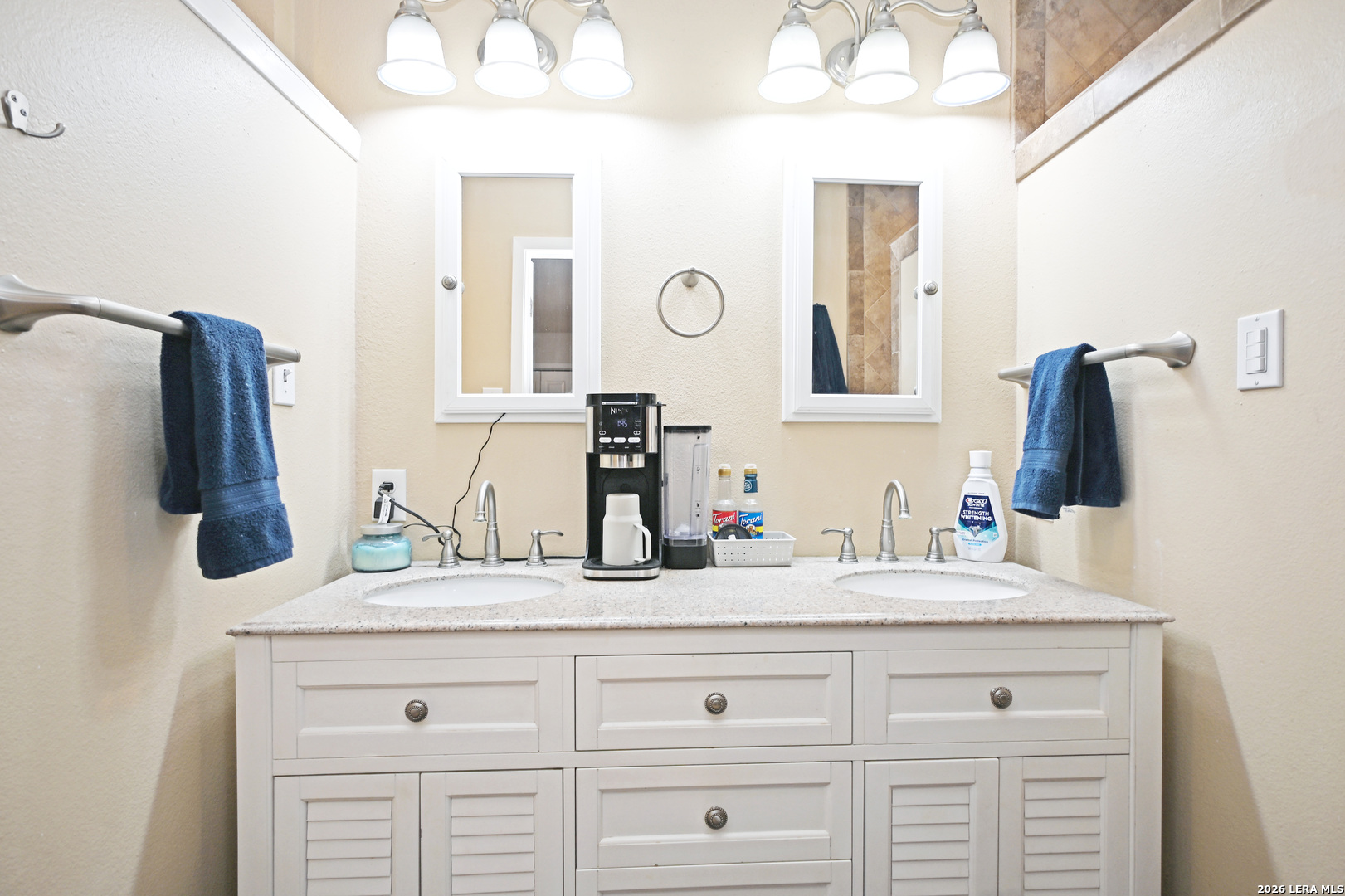 321 HIGH LOW DR, New Braunfels, TX 78132
