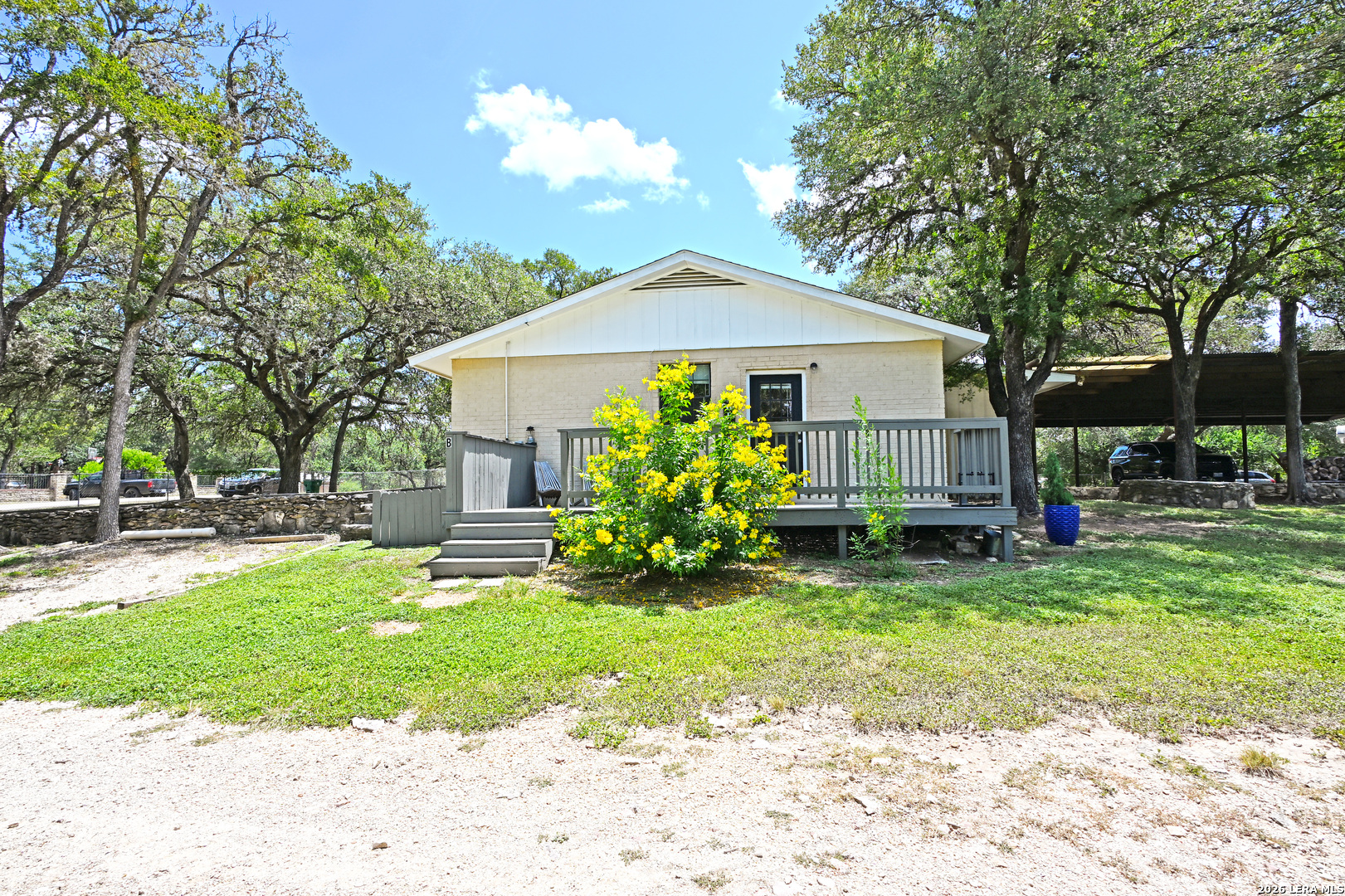 321 HIGH LOW DR, New Braunfels, TX 78132
