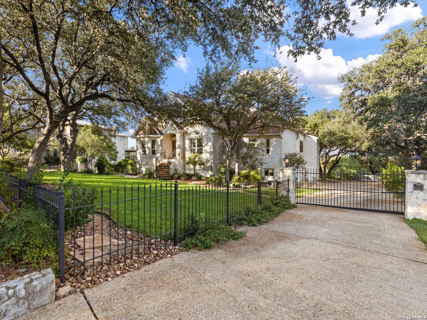 13215 Vista Del Mundo, San Antonio, TX 78216