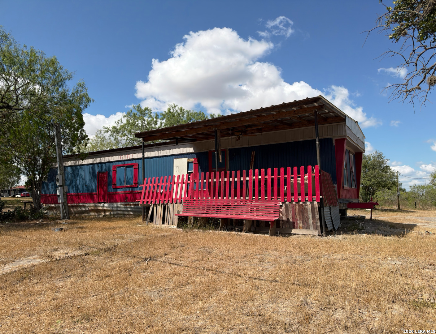 910 PETTUS ST, Kenedy, TX 78119