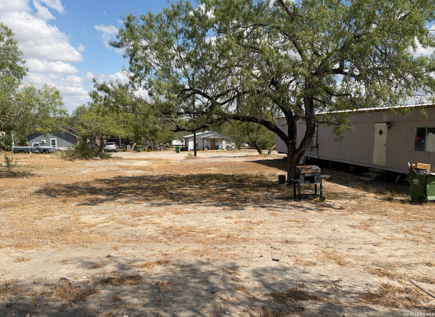910 PETTUS ST, Kenedy, TX 78119