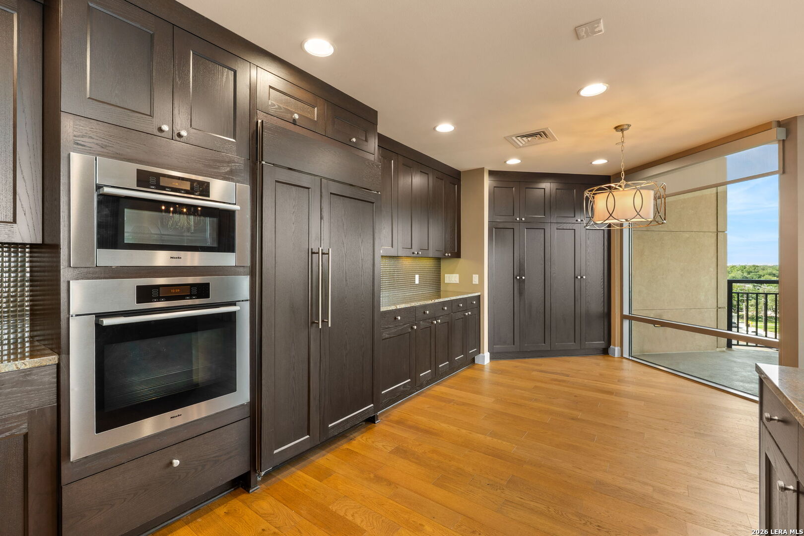 4242 Broadway, #UNIT 404, San Antonio, TX 78209