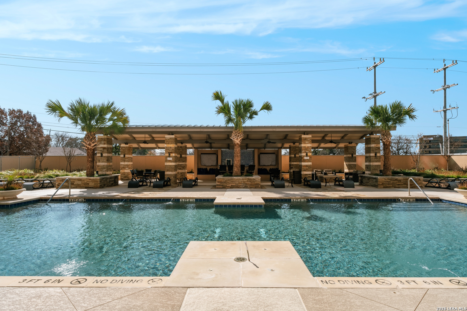 4242 Broadway, #UNIT 404, San Antonio, TX 78209