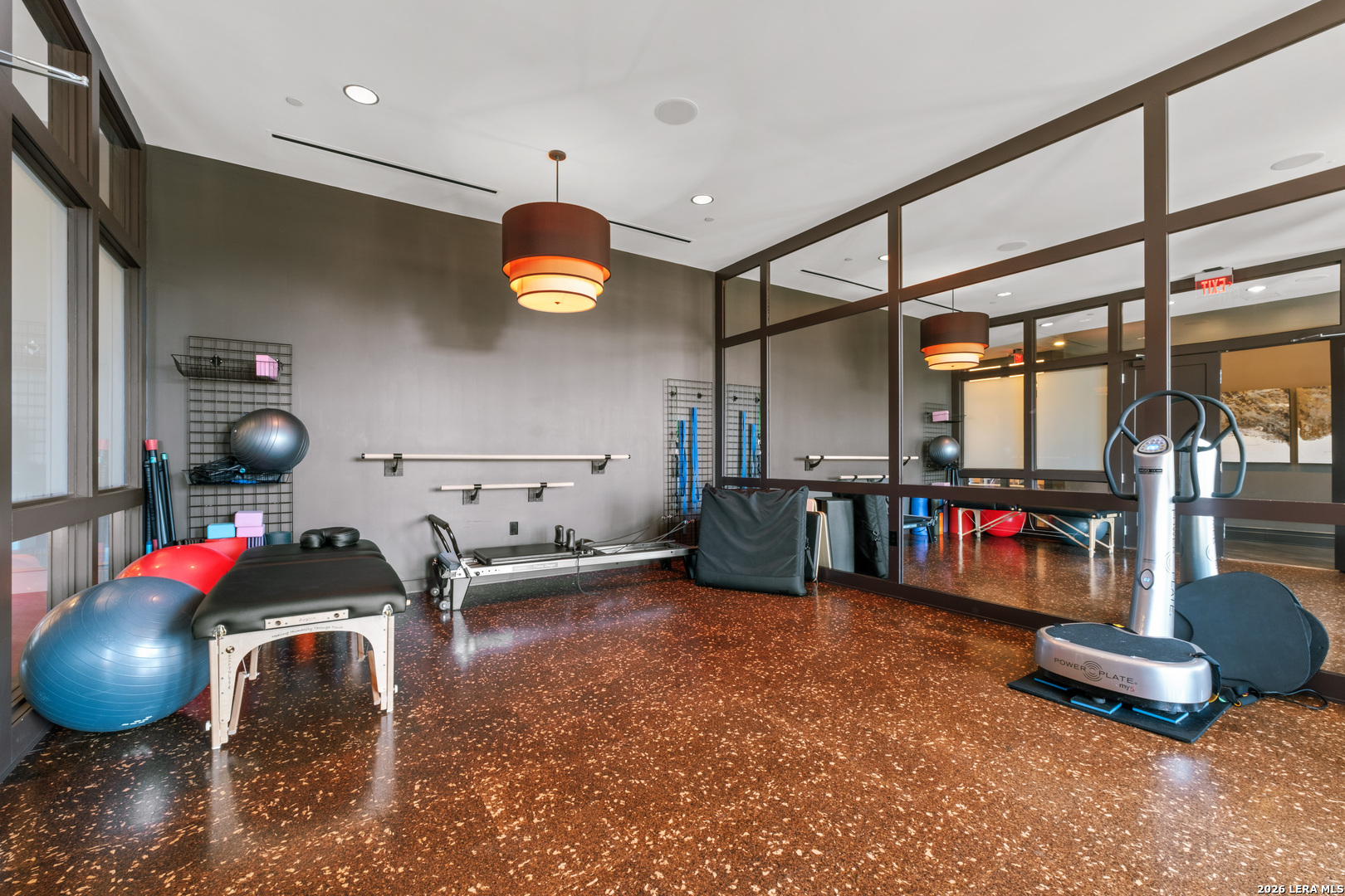 4242 Broadway, #UNIT 404, San Antonio, TX 78209
