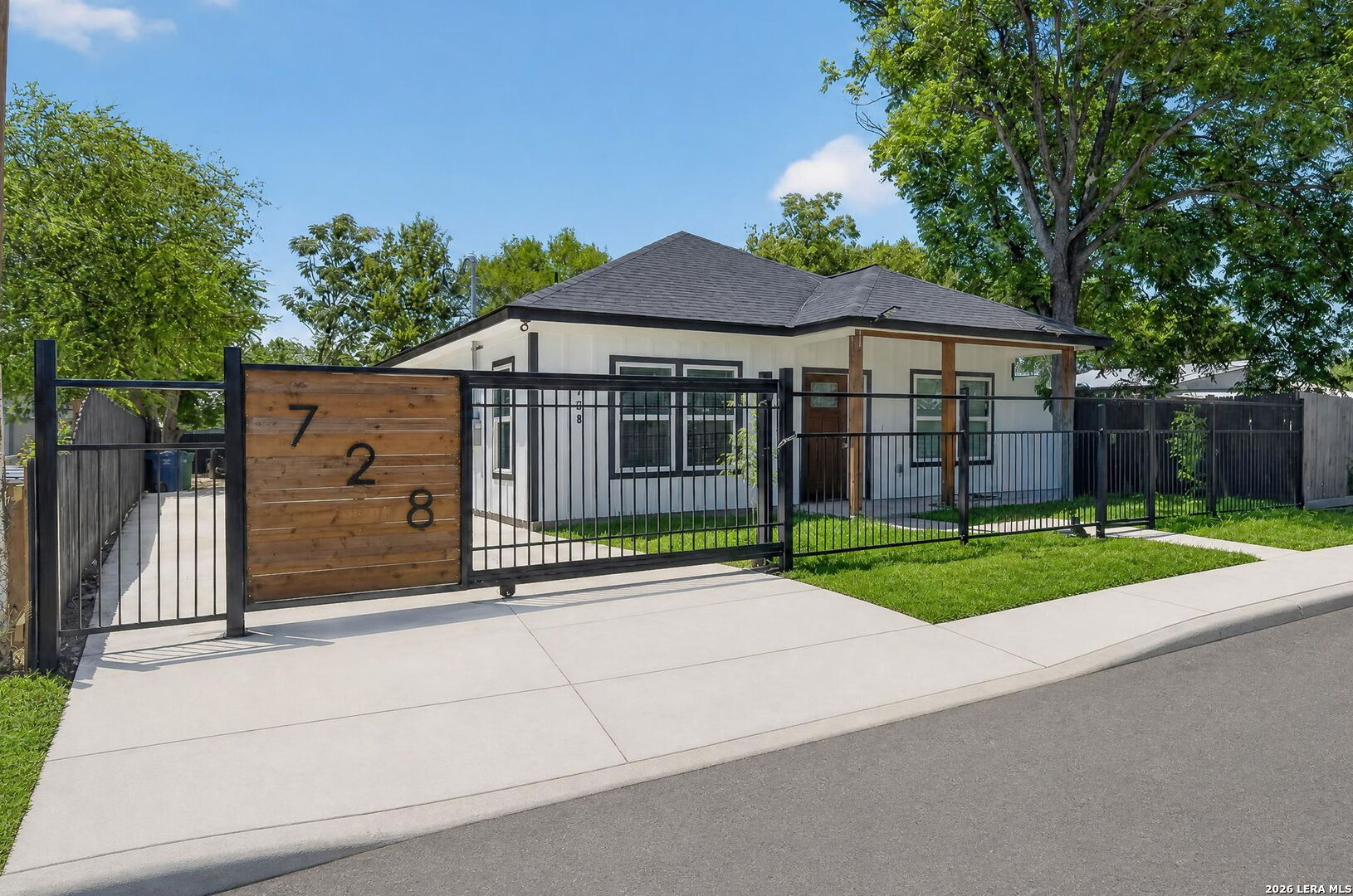 728 Humboldt, San Antonio, TX 78211