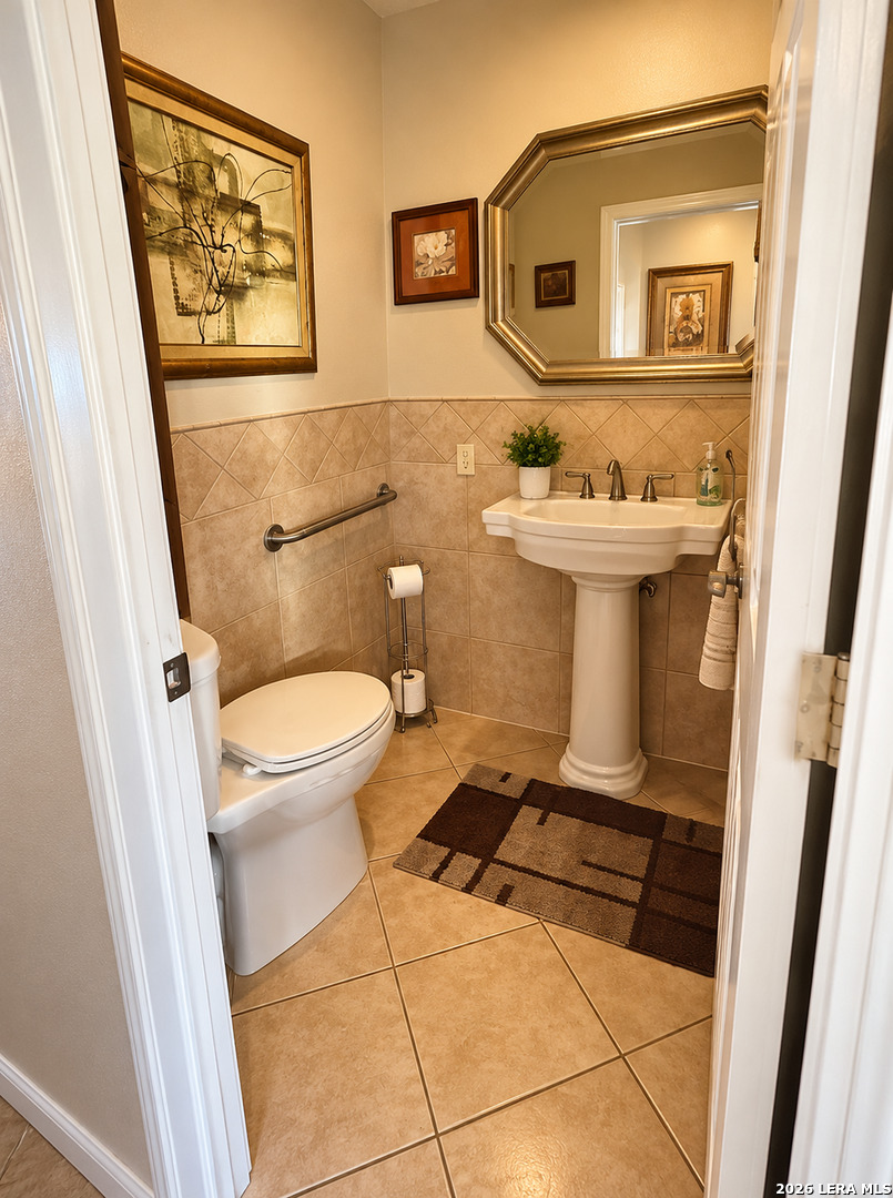 1218 MARSEILLES DR, San Antonio, TX 78219