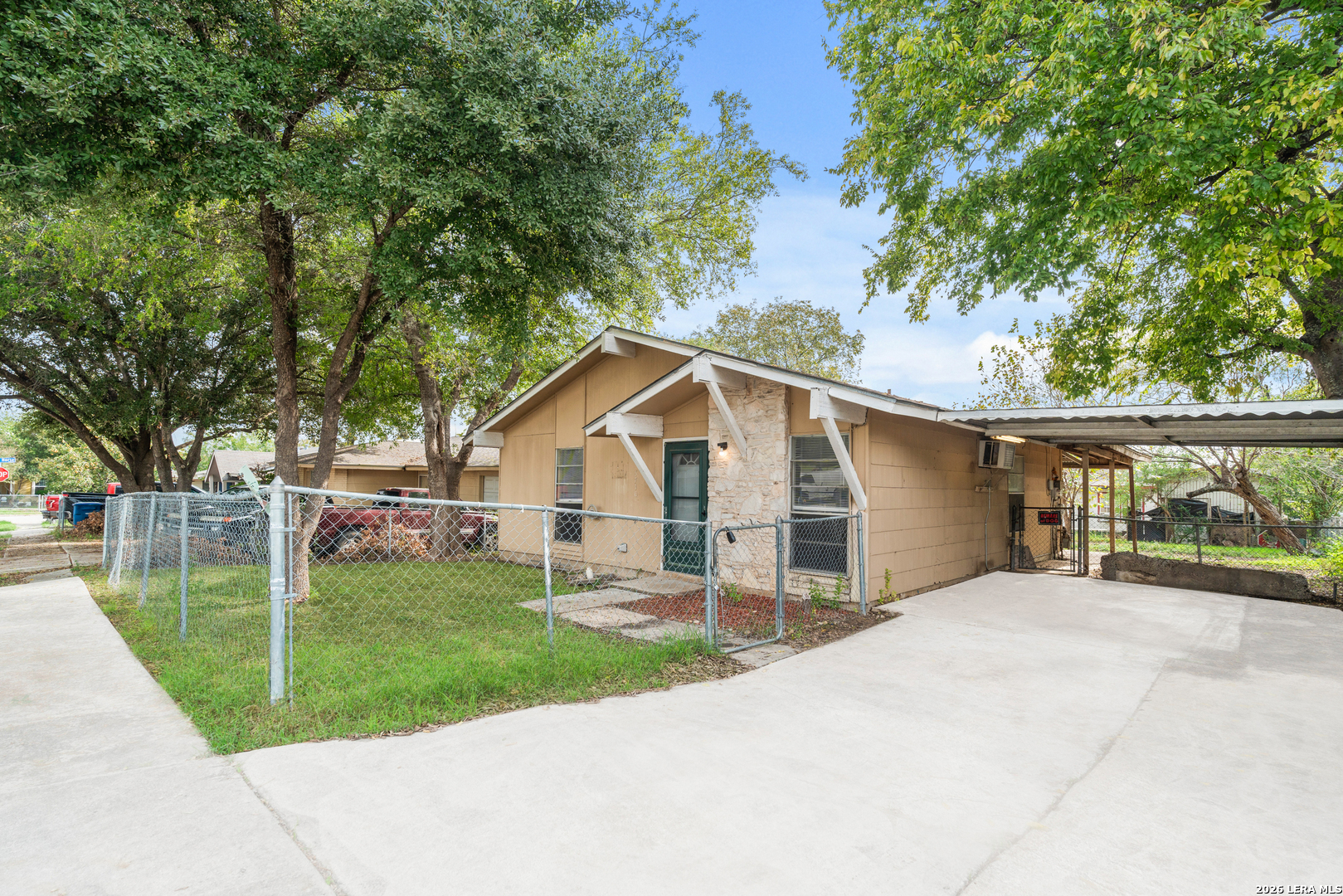 5710 Broken Lance, San Antonio, TX 78242