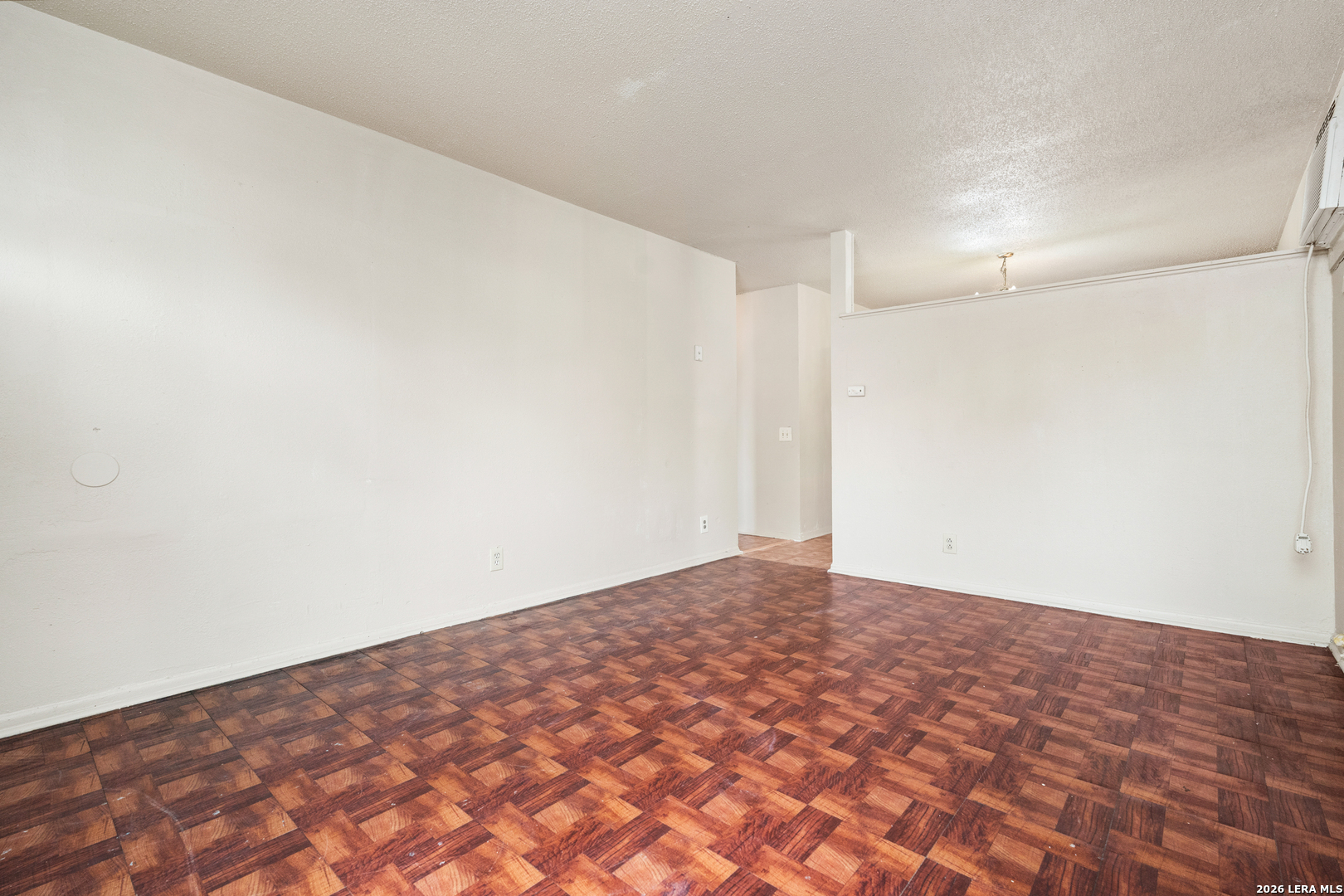 5710 Broken Lance, San Antonio, TX 78242