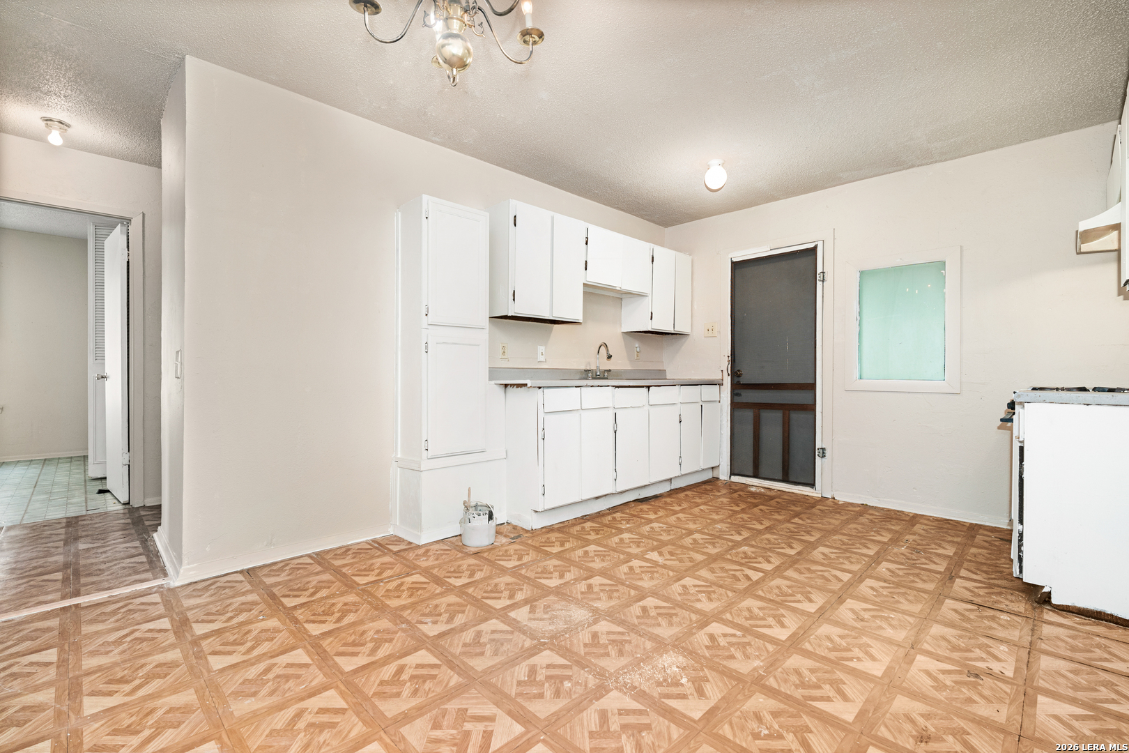 5710 Broken Lance, San Antonio, TX 78242