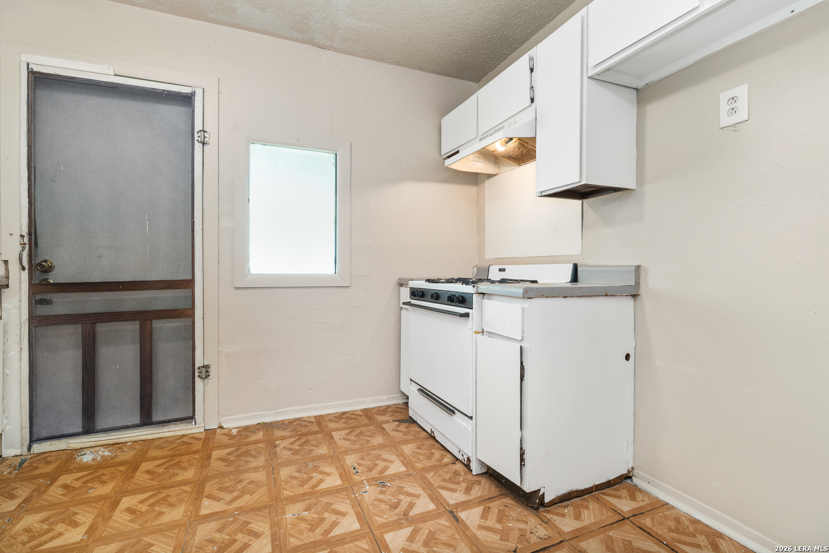 5710 Broken Lance, San Antonio, TX 78242