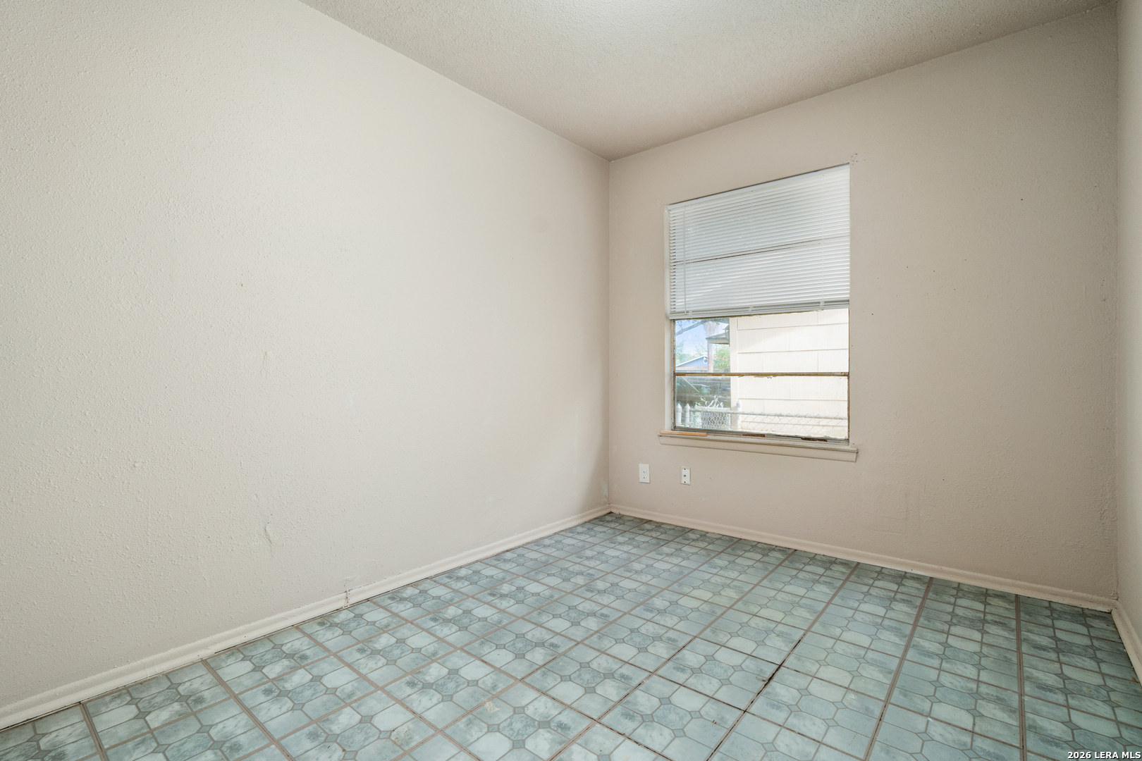 5710 Broken Lance, San Antonio, TX 78242