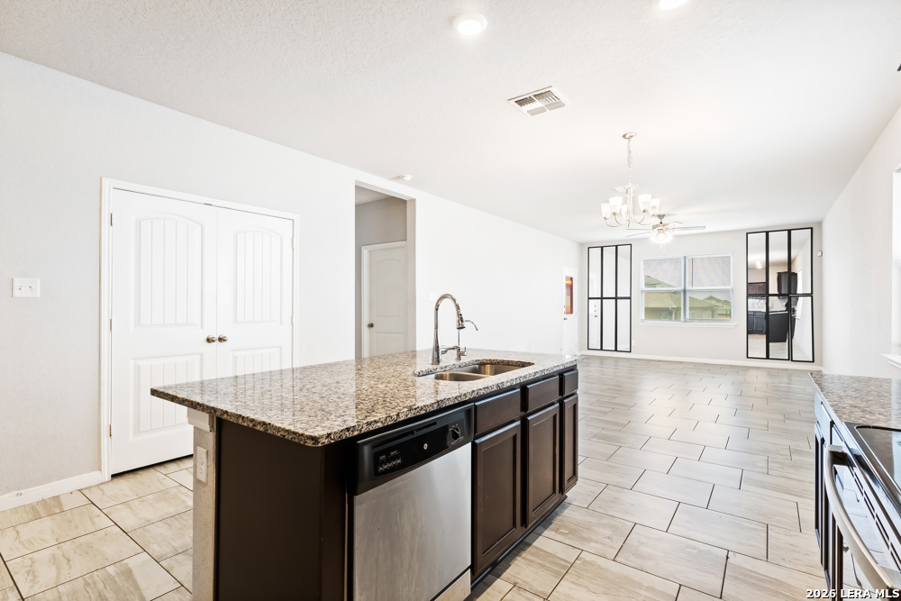 9122 PORTOBELLO WAY, Converse, TX 78109