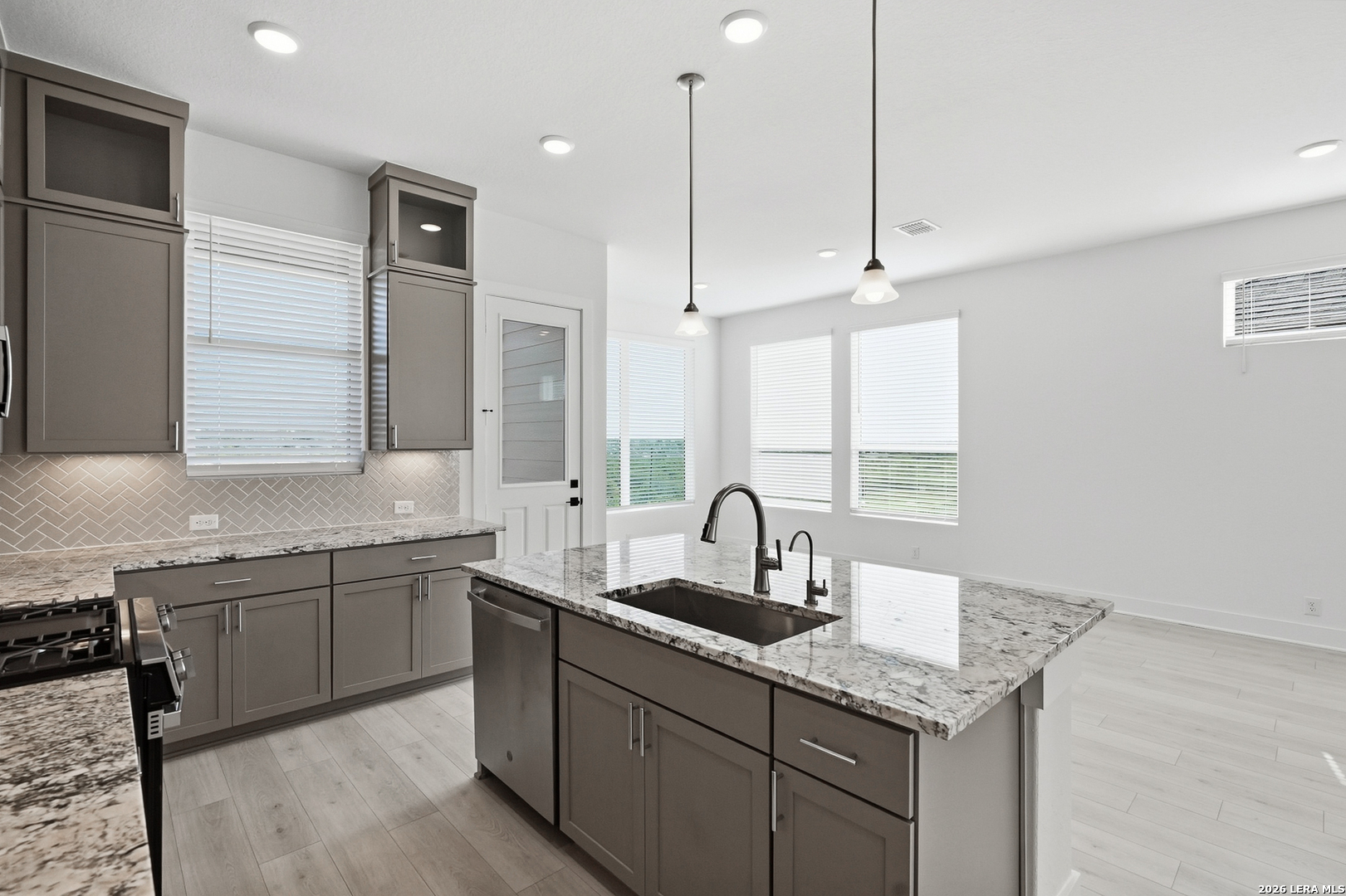 2152 Briggs Summit, San Antonio, TX 78245