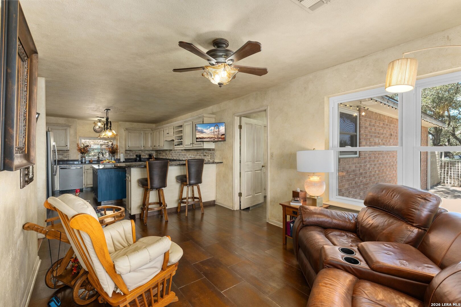 783 Lakeridge Loop, Lakehills, TX 78063