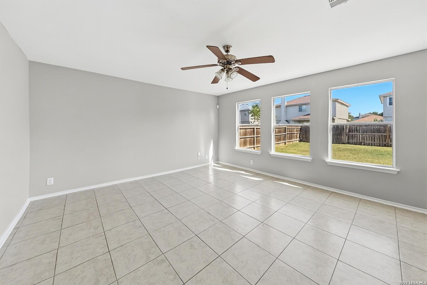 8922 Quaker, Selma, TX 78154