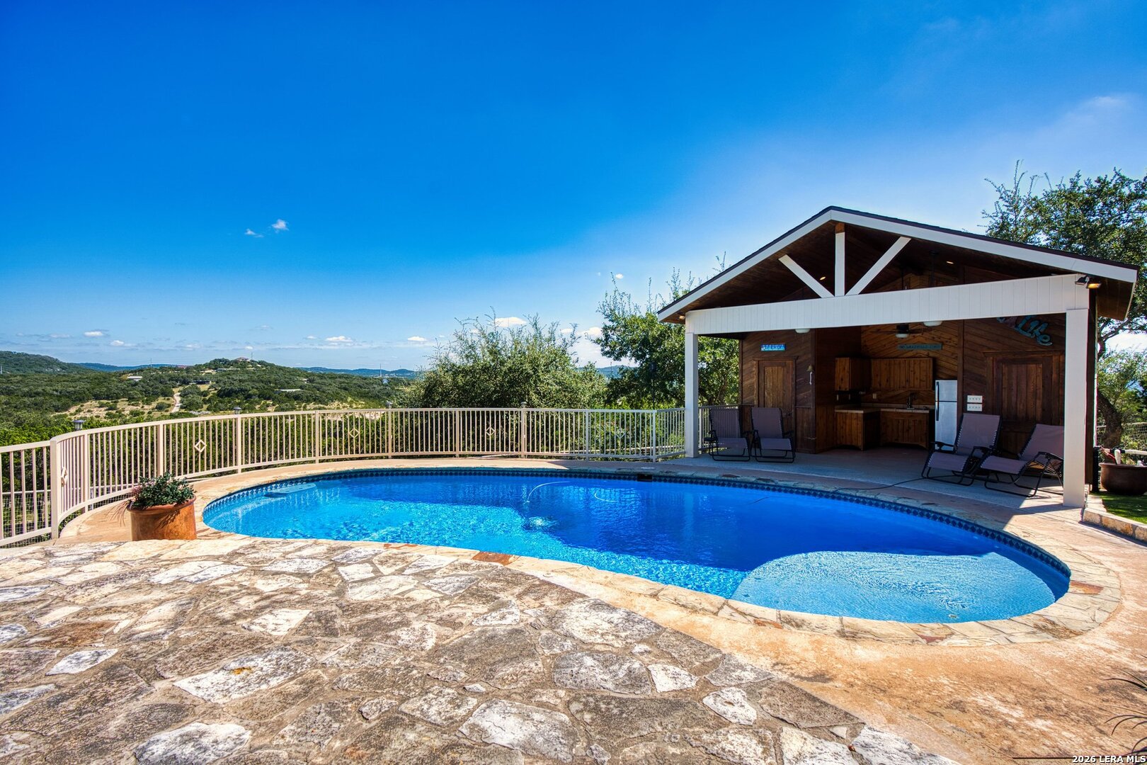 783 Lakeridge Loop, Lakehills, TX 78063