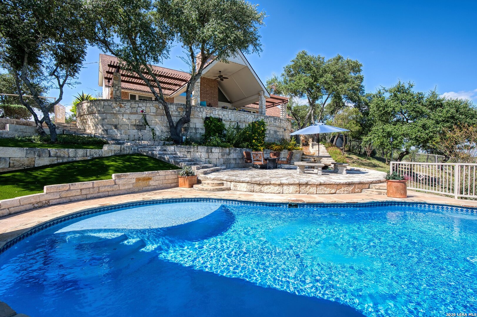 783 Lakeridge Loop, Lakehills, TX 78063
