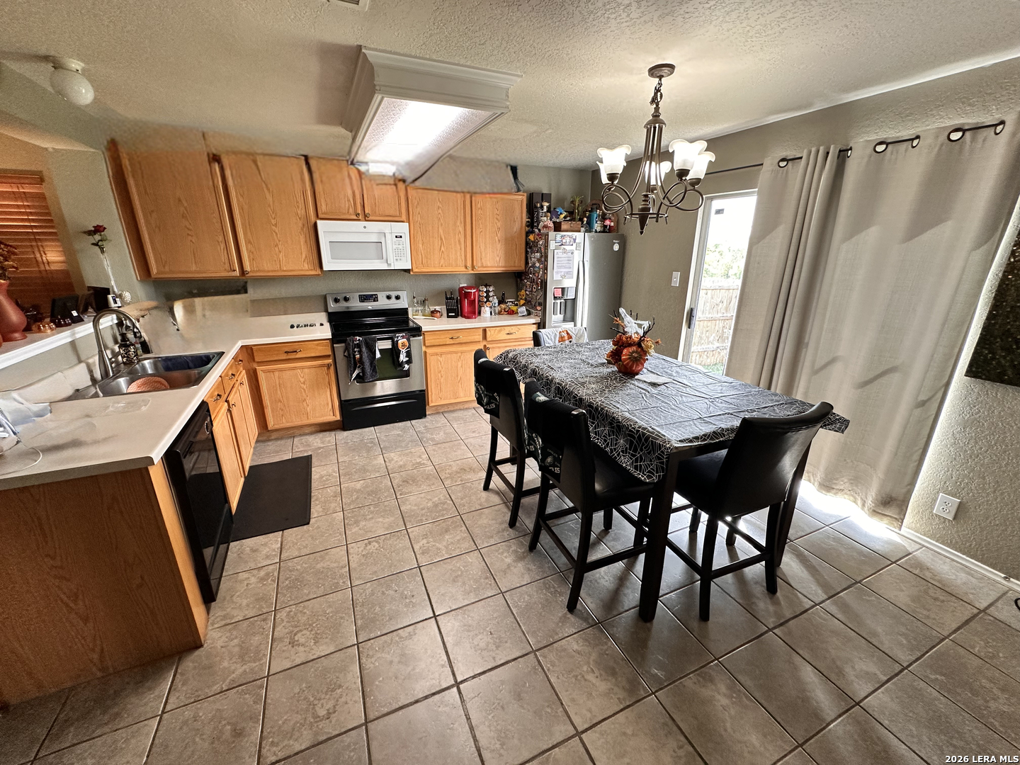 1511 RANGE FLD, San Antonio, TX 78245