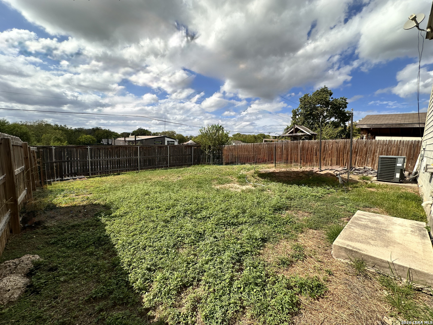 1511 RANGE FLD, San Antonio, TX 78245