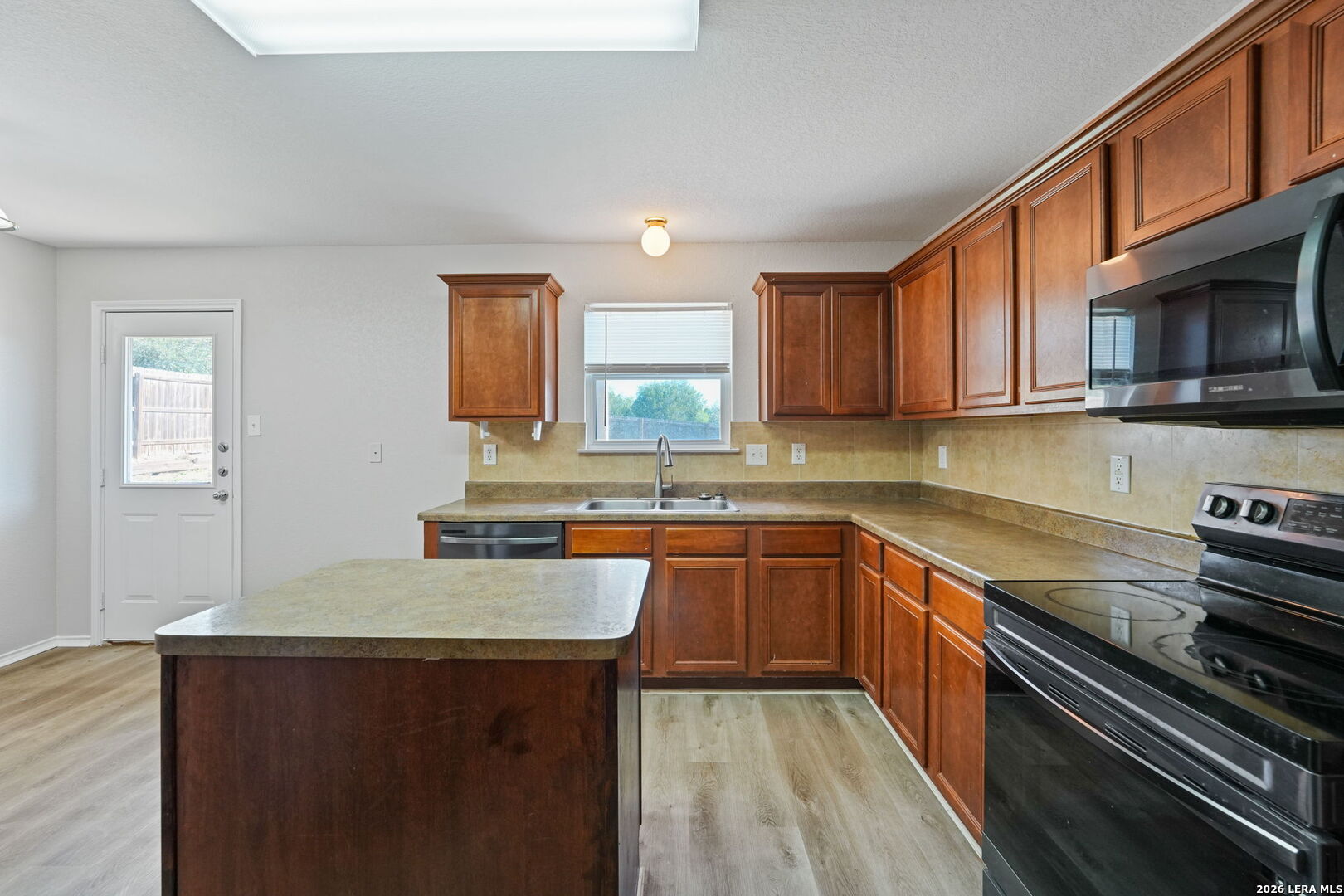 6614 CIBOLA FRST, San Antonio, TX 78233