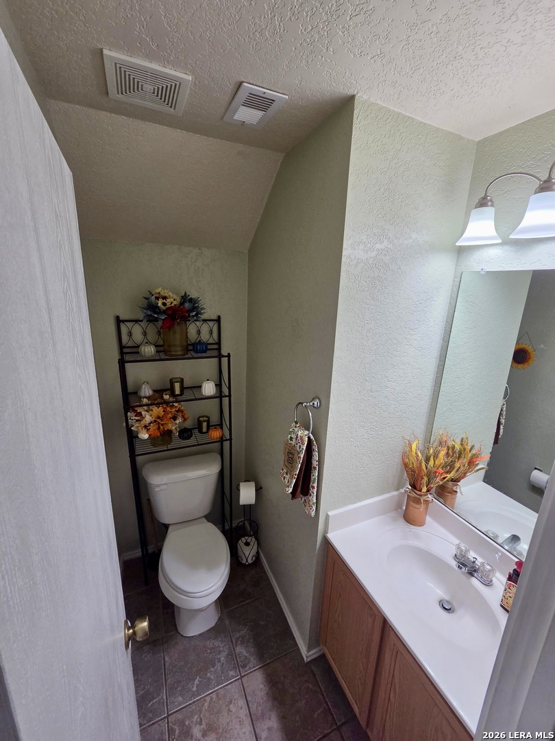 1511 RANGE FLD, San Antonio, TX 78245