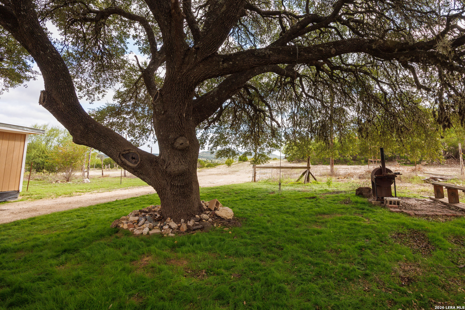 3008 ROLLING HILLS RD, Blanco, TX 78606