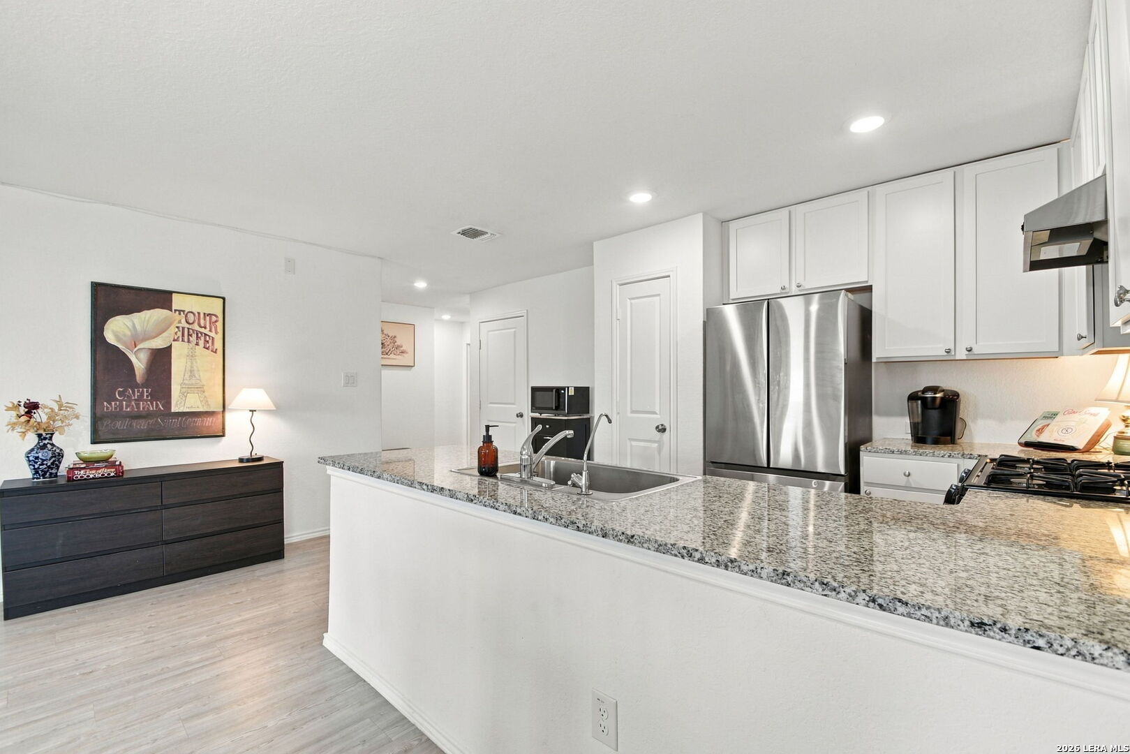 6830 Wolf Valley, San Antonio, TX 78242