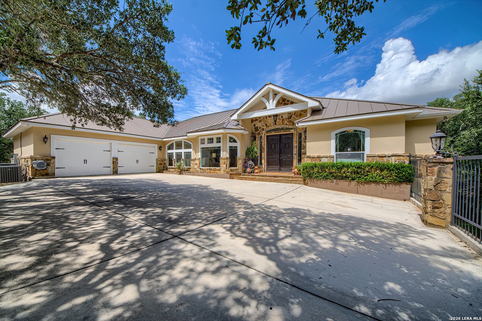613 N Rolling View, San Antonio, TX 78253
