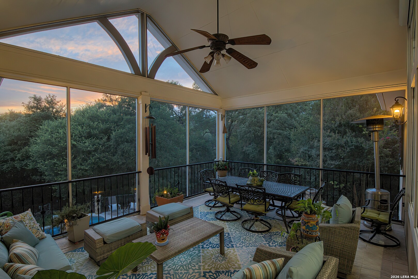 613 N Rolling View, San Antonio, TX 78253