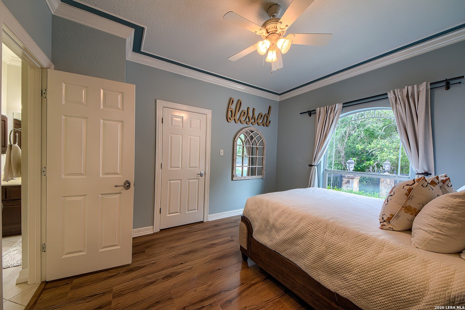 613 N Rolling View, San Antonio, TX 78253