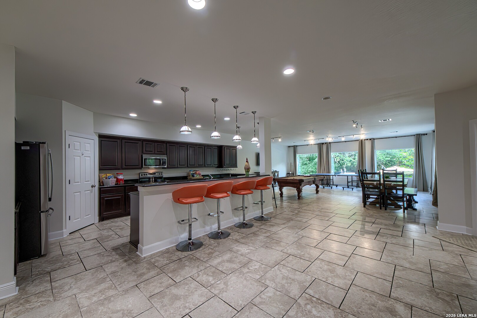 613 N Rolling View, San Antonio, TX 78253